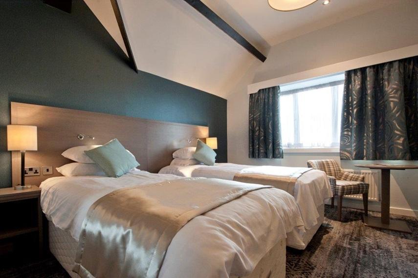 The Portland Hotel Wetherspoon Честерфілд Екстер'єр фото
