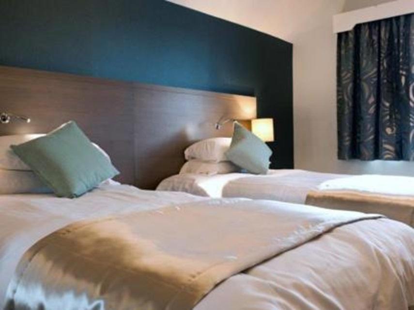 The Portland Hotel Wetherspoon Честерфілд Екстер'єр фото