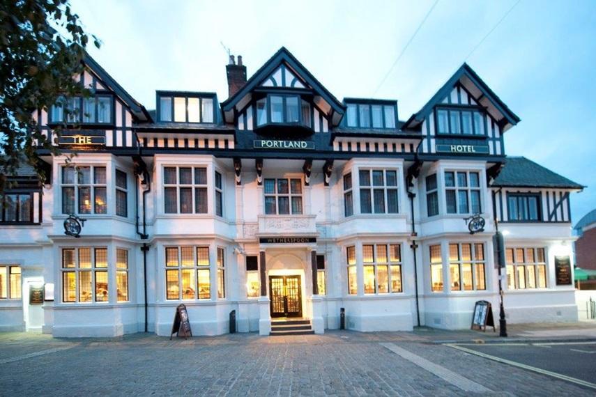 The Portland Hotel Wetherspoon Честерфілд Екстер'єр фото